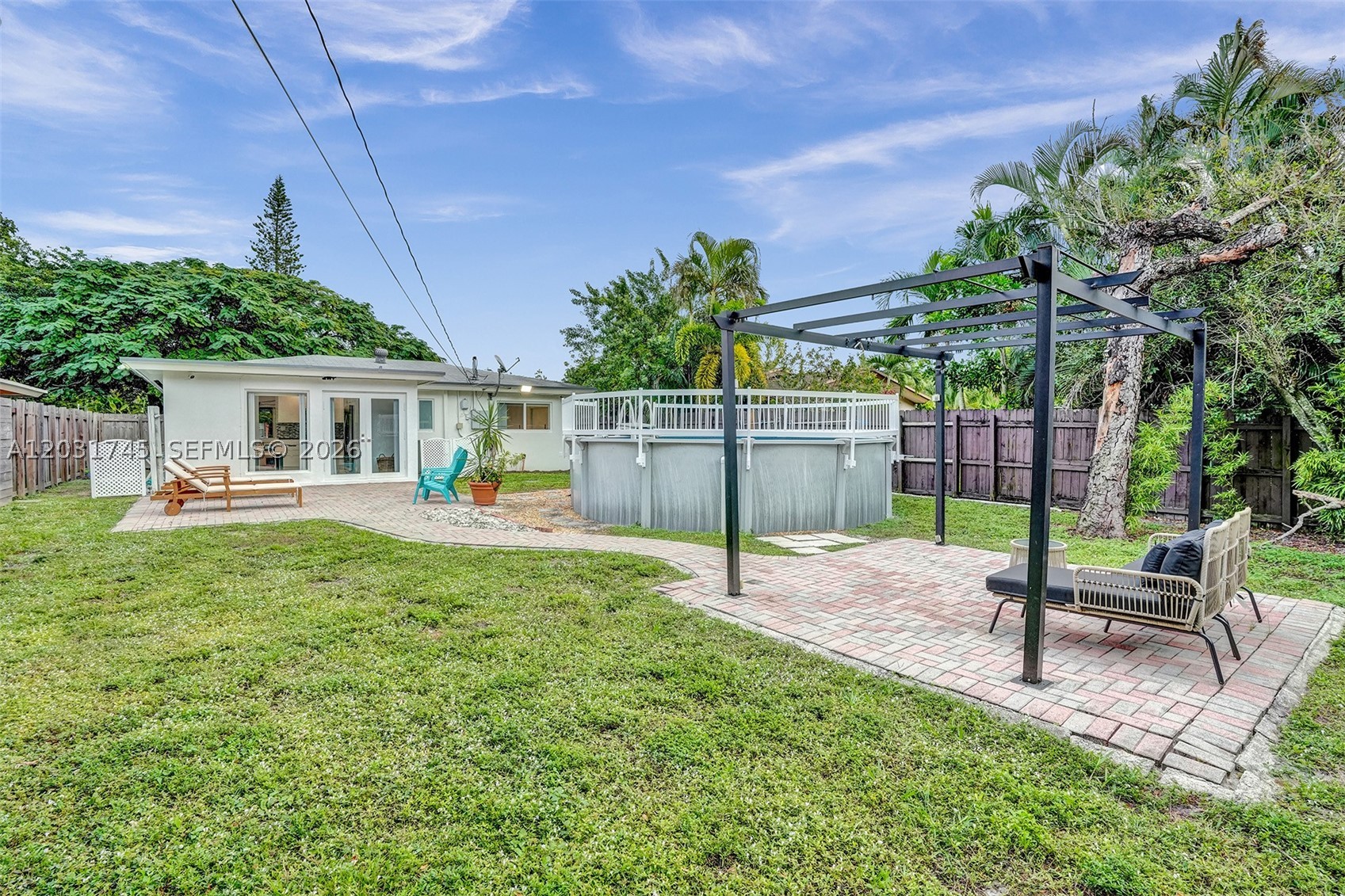 main property photo 29