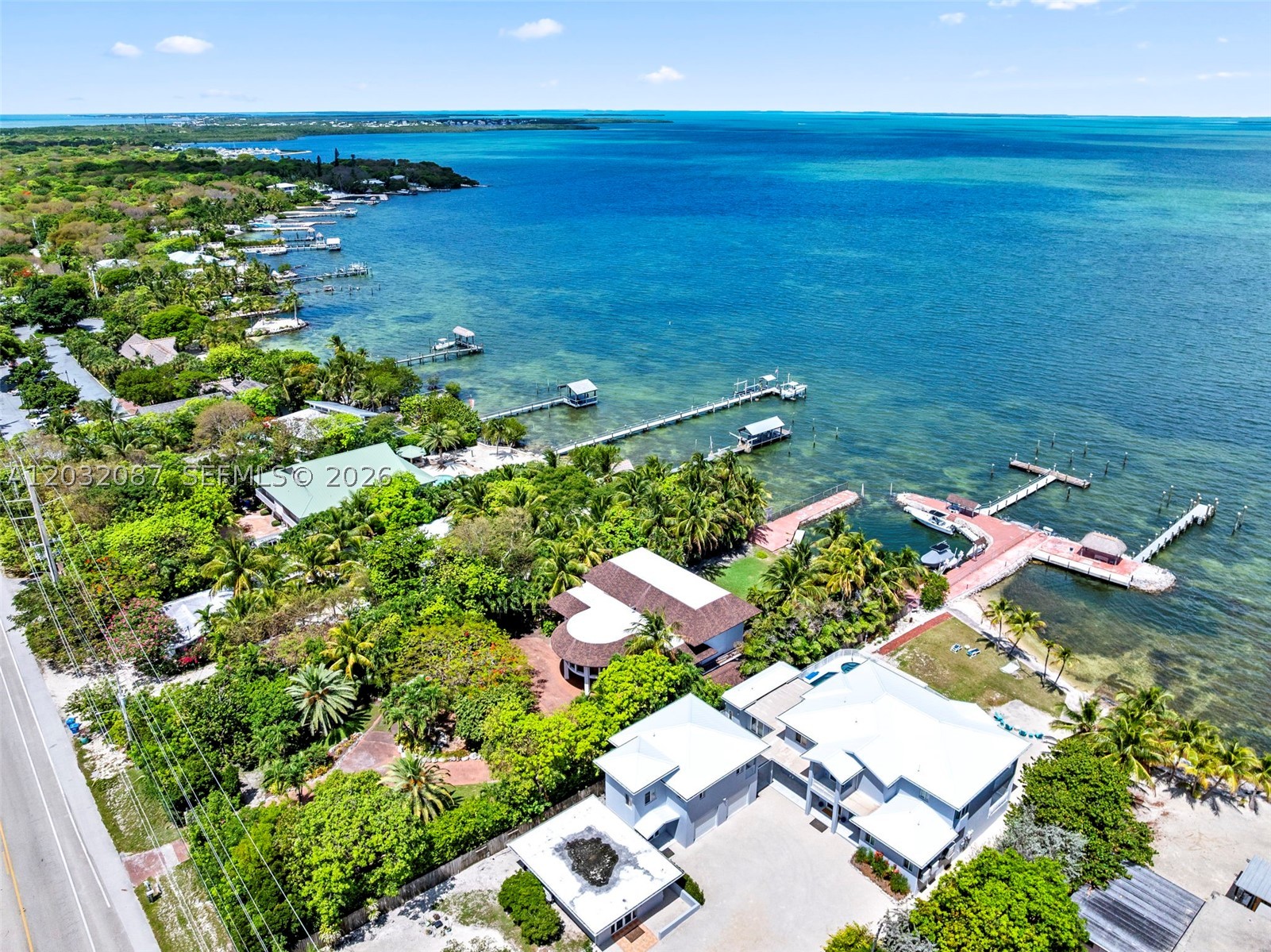 main property photo 10