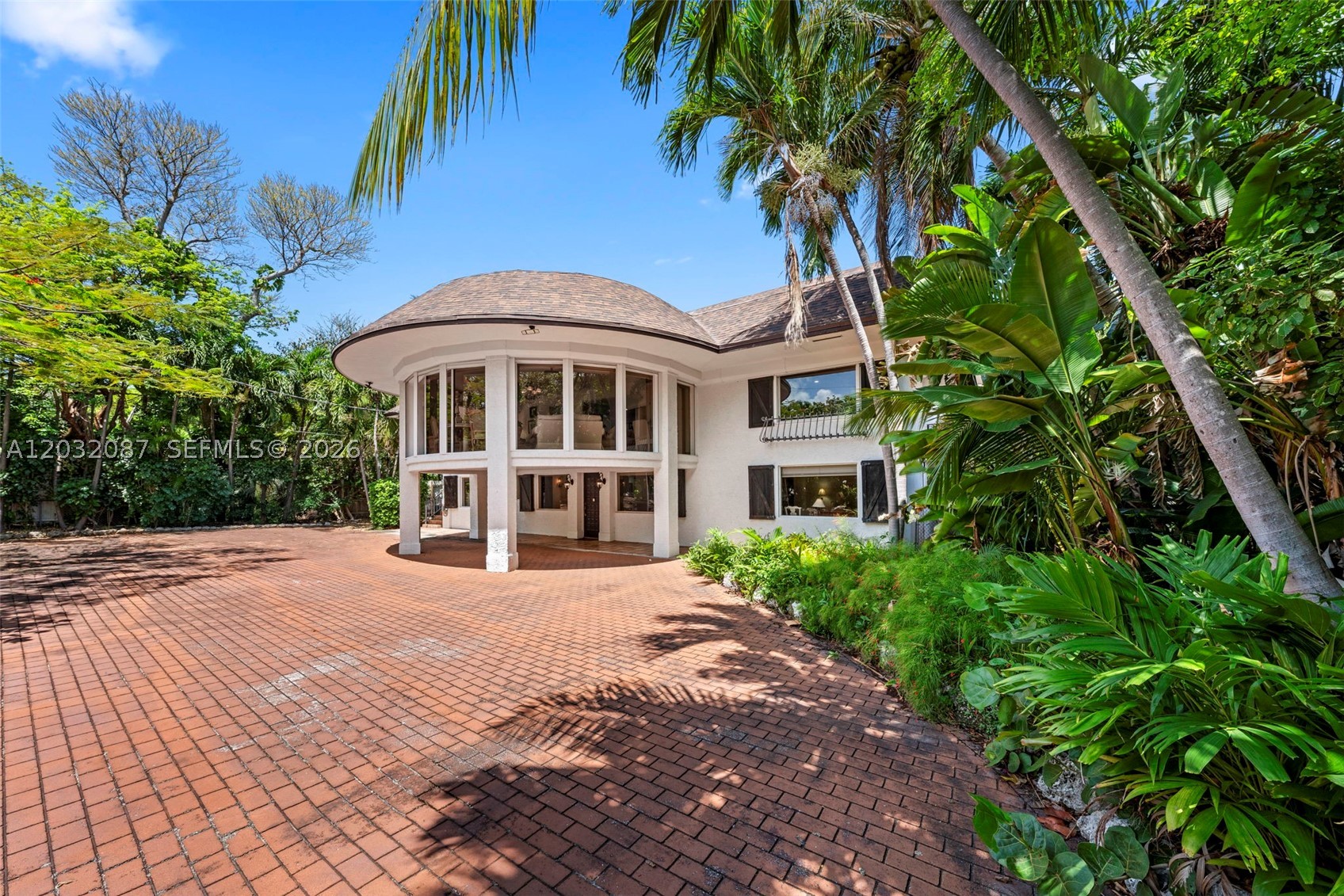 main property photo 18