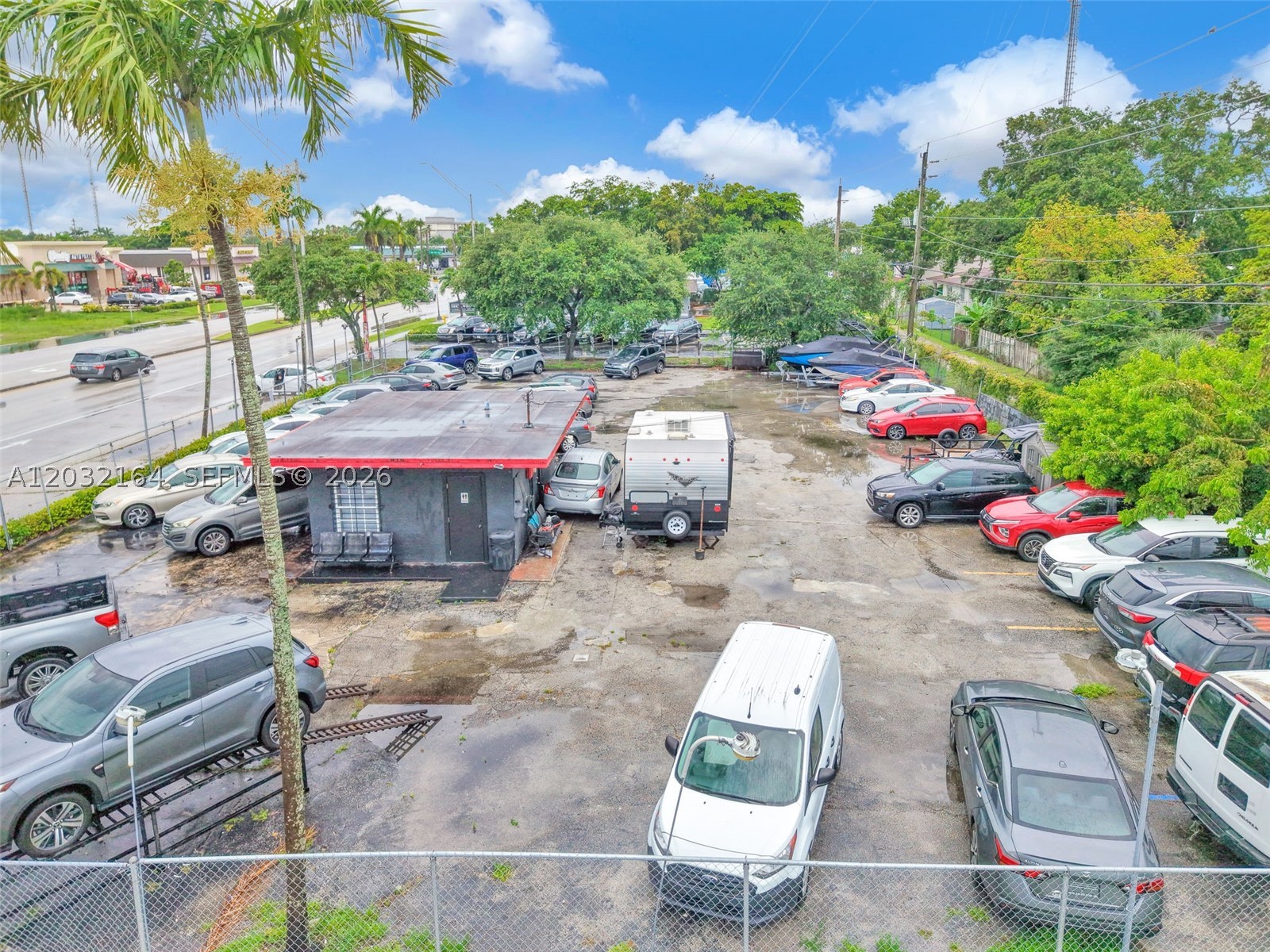 main property photo 14