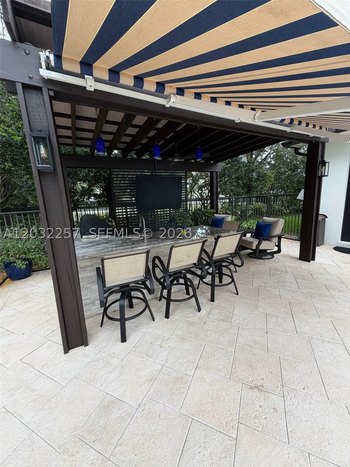 main property photo 90