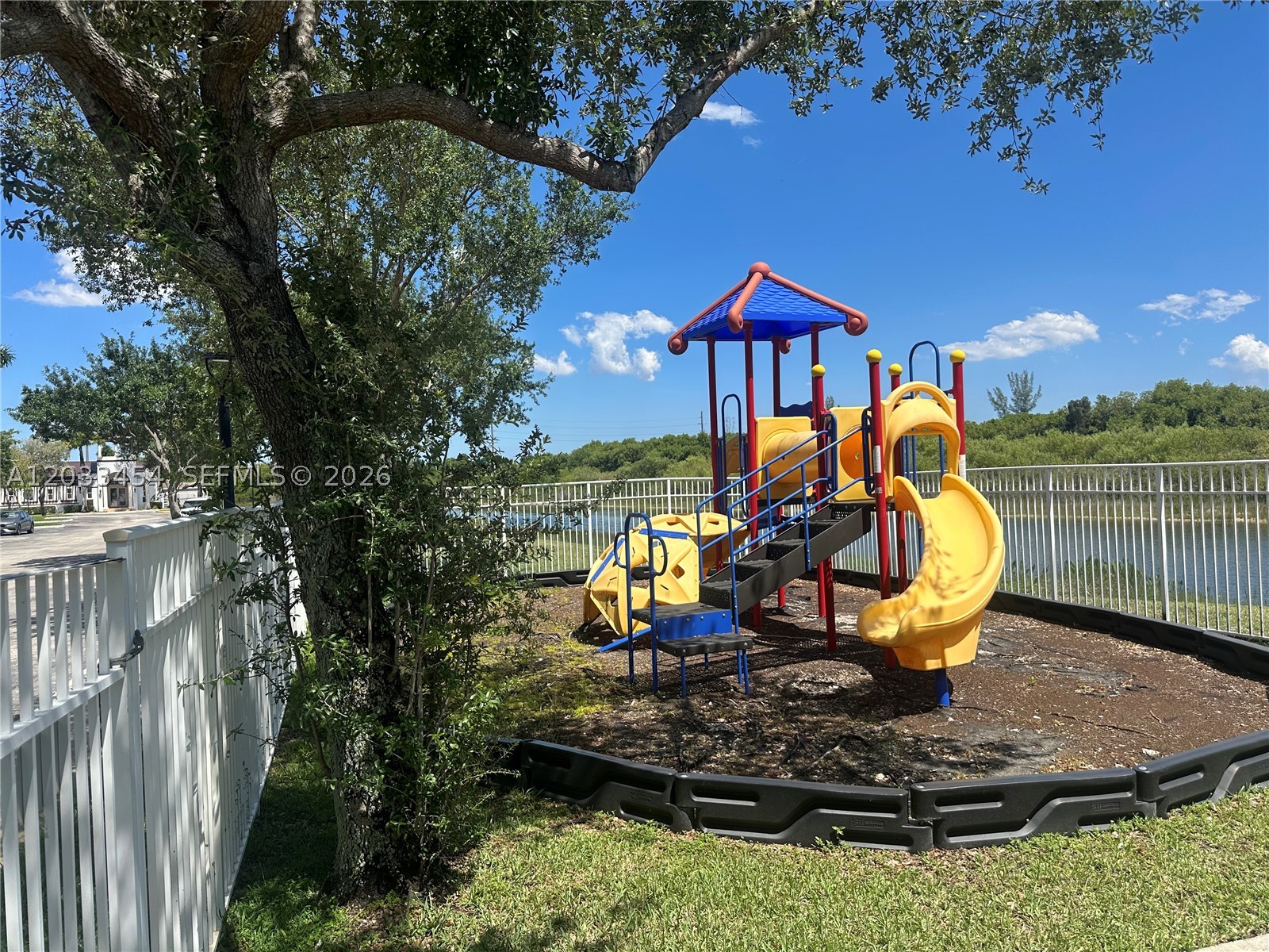 main property photo 75