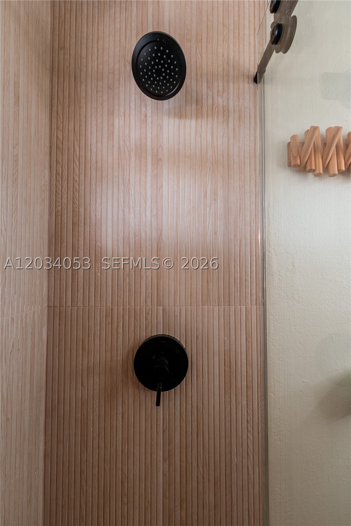 main property photo 74