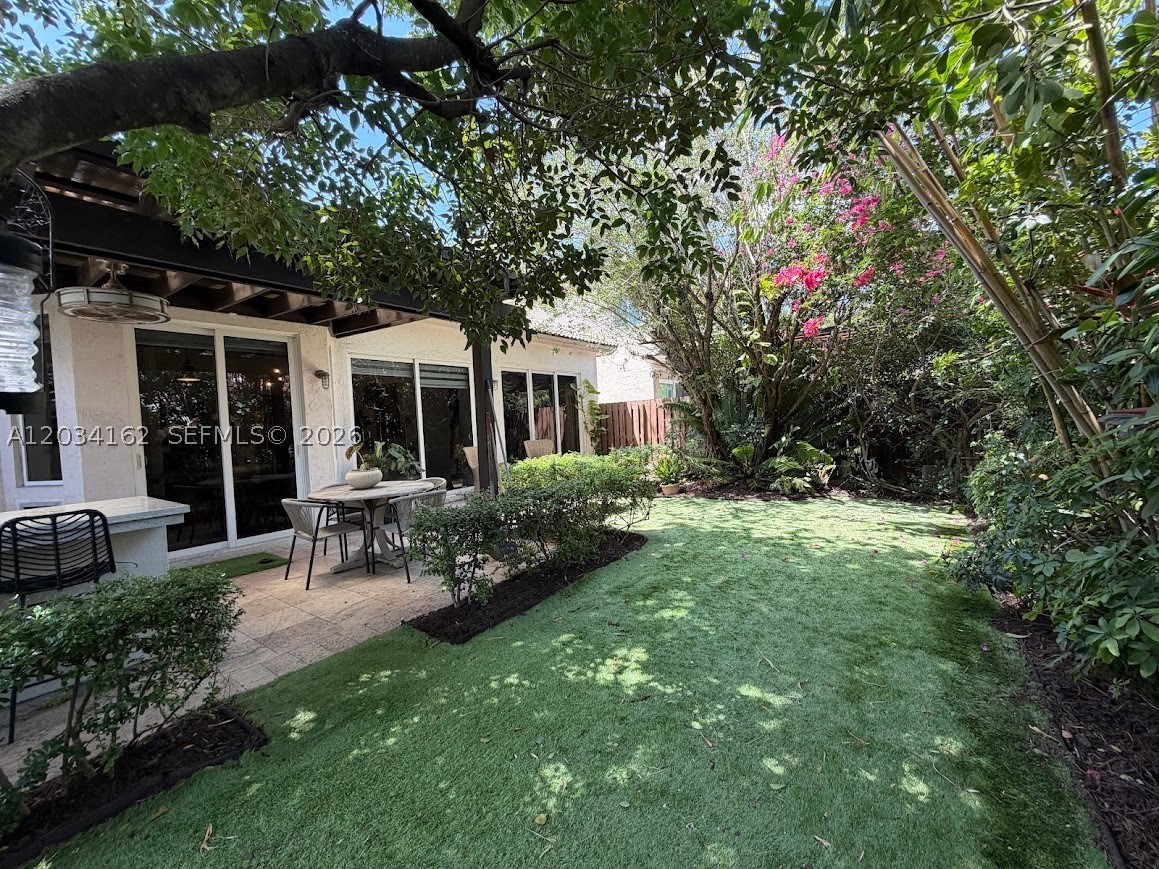 property viewer photo 13