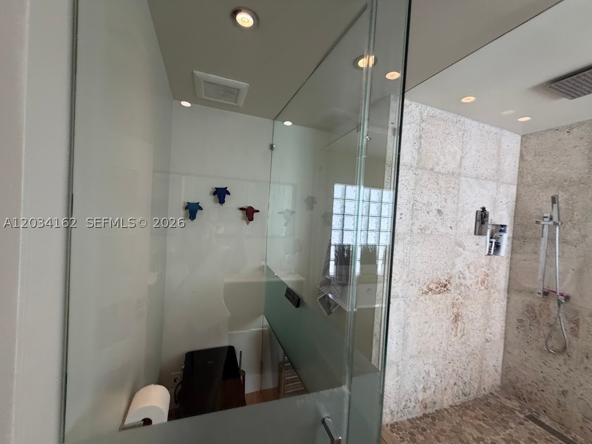 property viewer photo 18