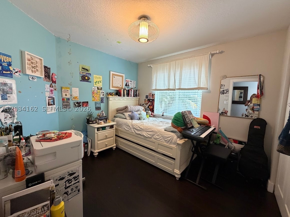 property viewer photo 19