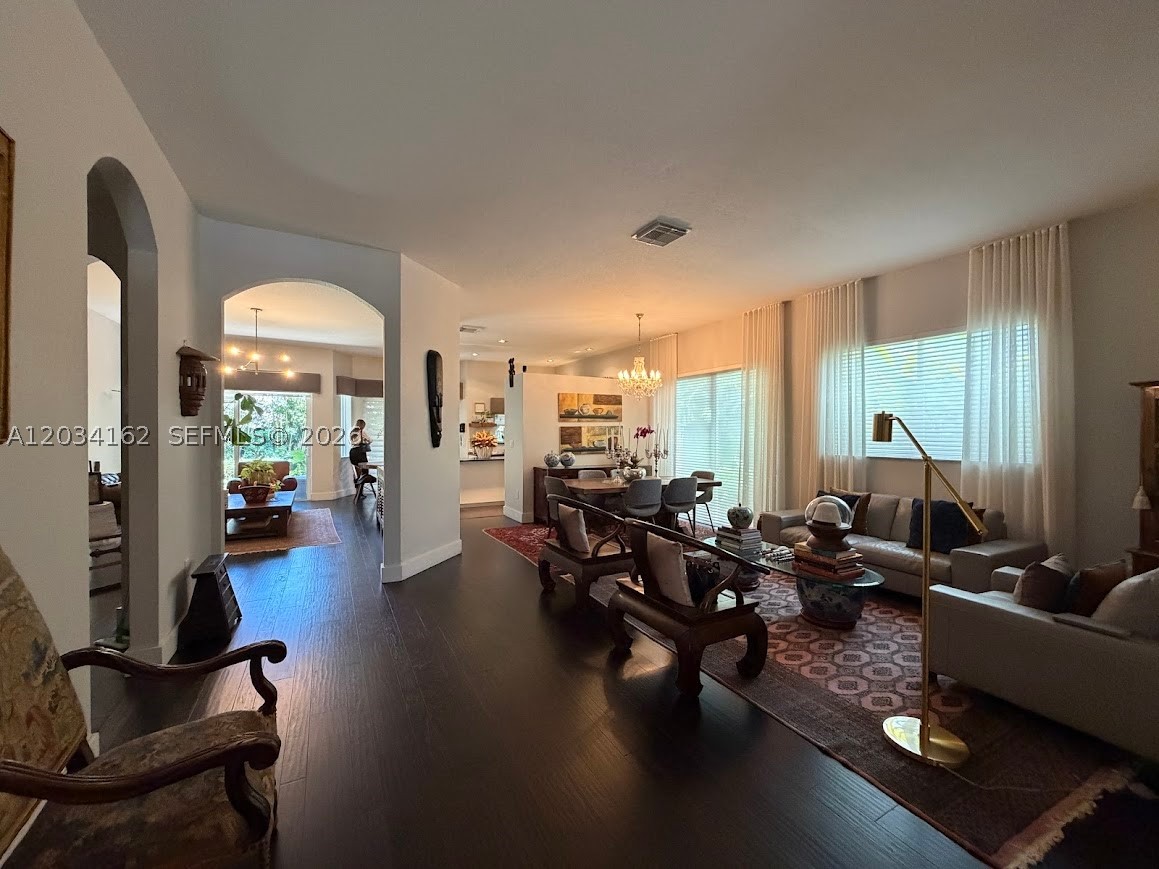 property viewer photo 2