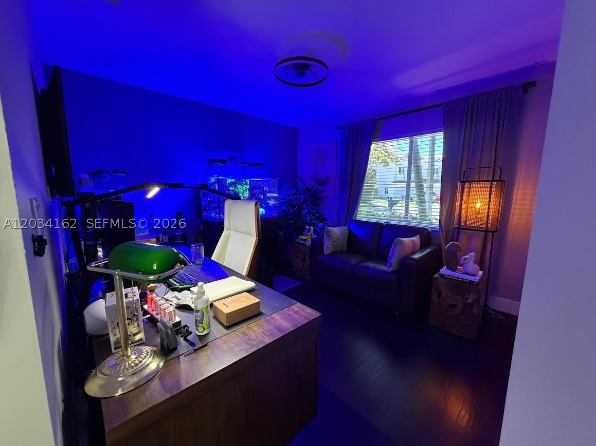 property viewer photo 23