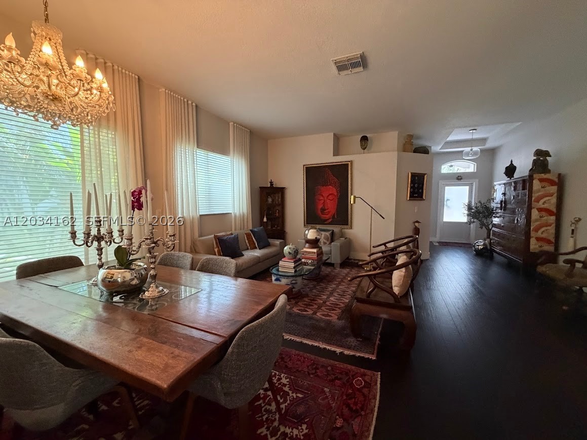 property viewer photo 4