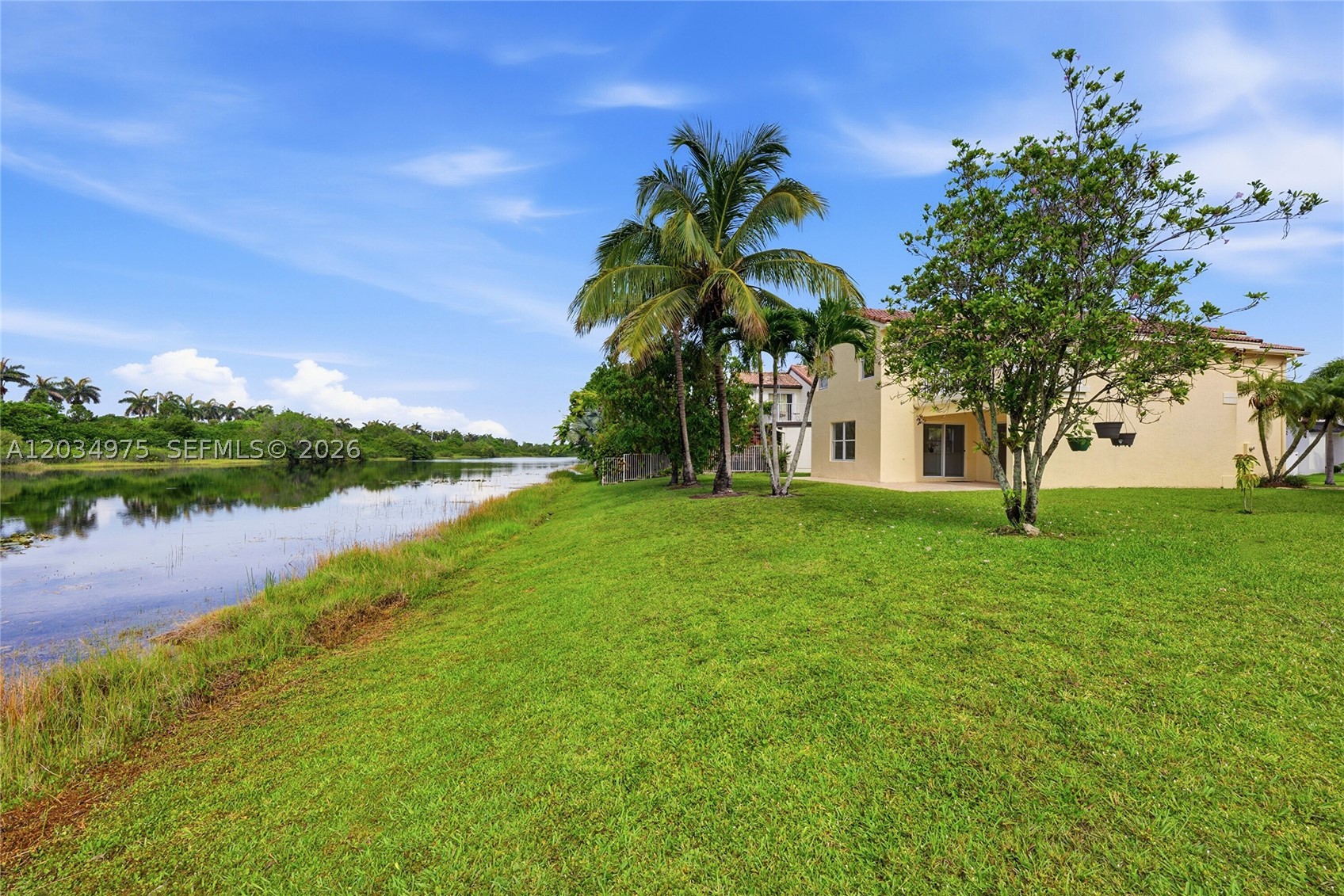 main property photo 41