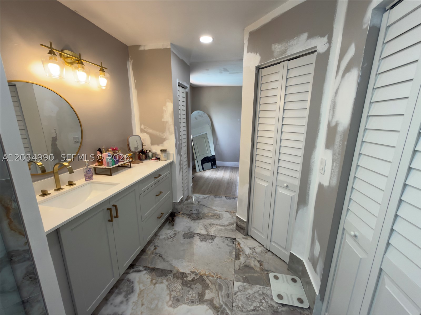 main property photo 78