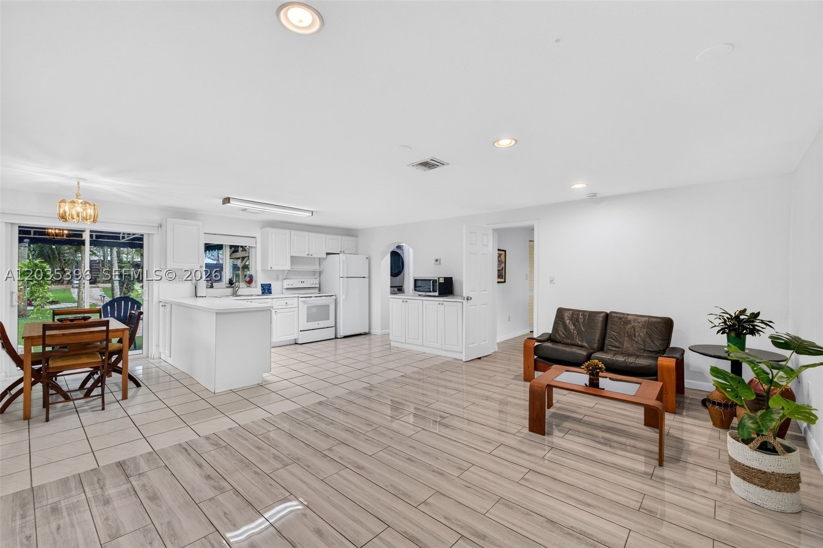 main property photo 78
