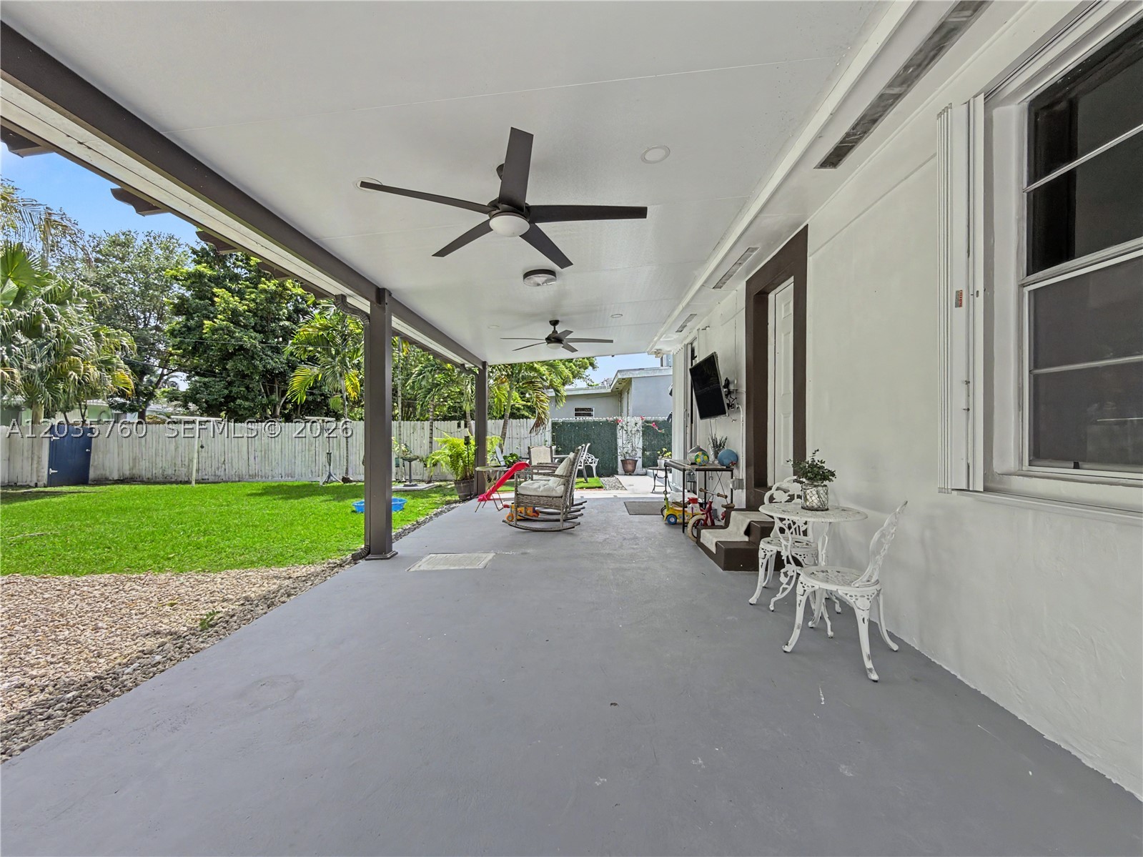 main property photo 14