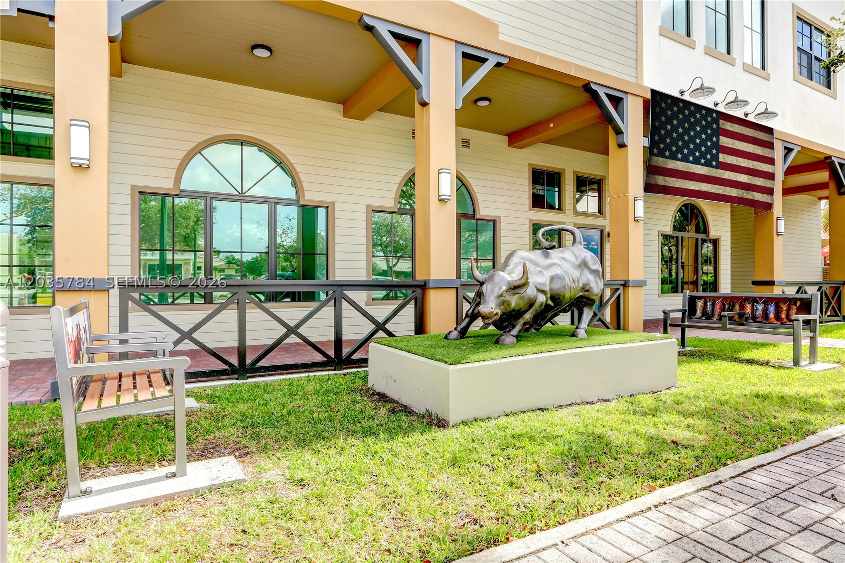 main property photo 17