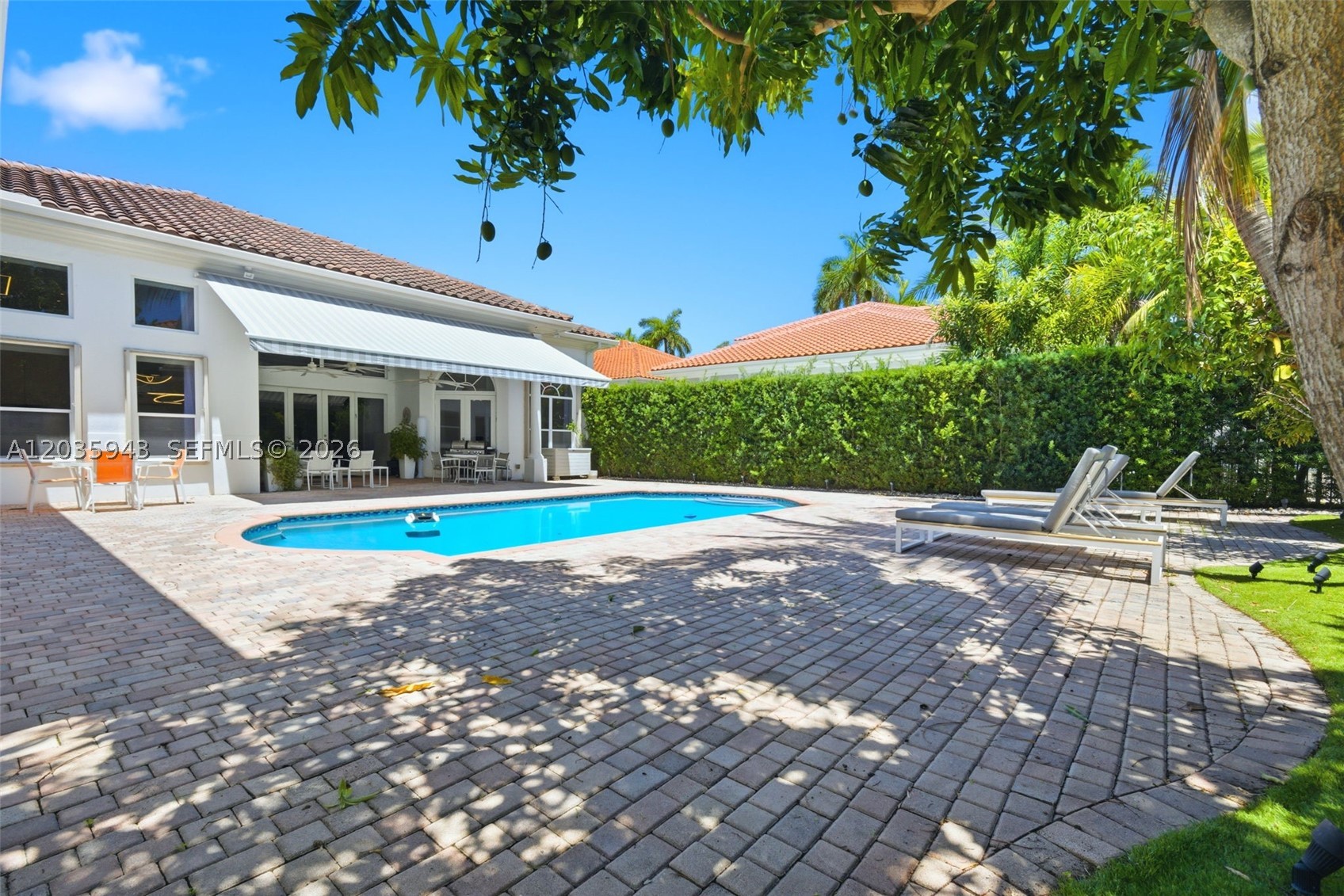 main property photo 50