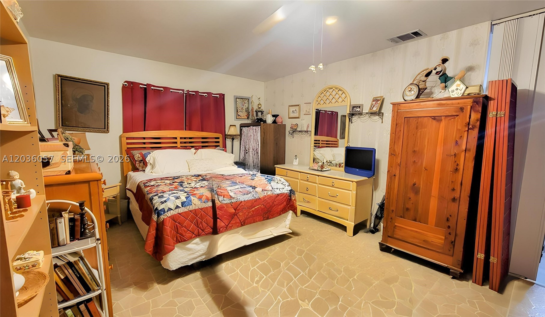 main property photo 7