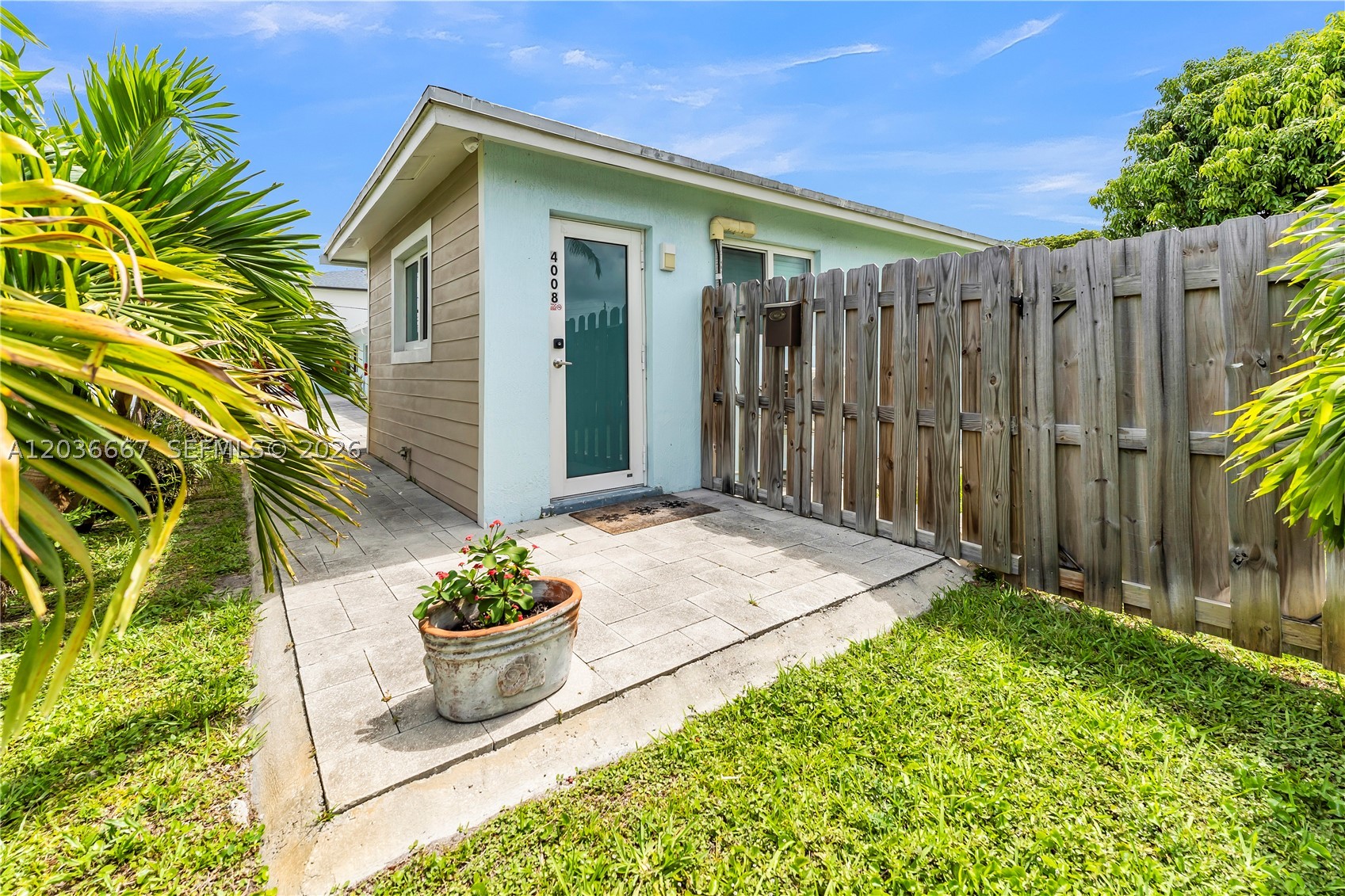 main property photo 51