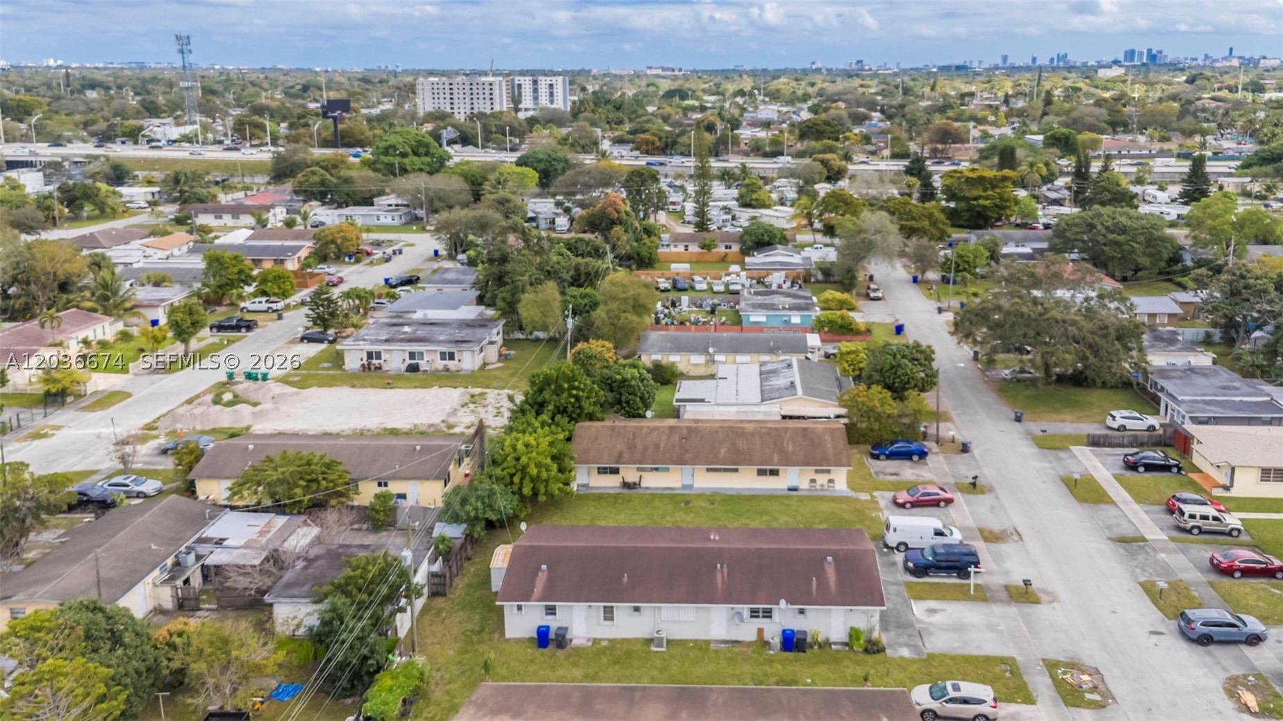 main property photo 16