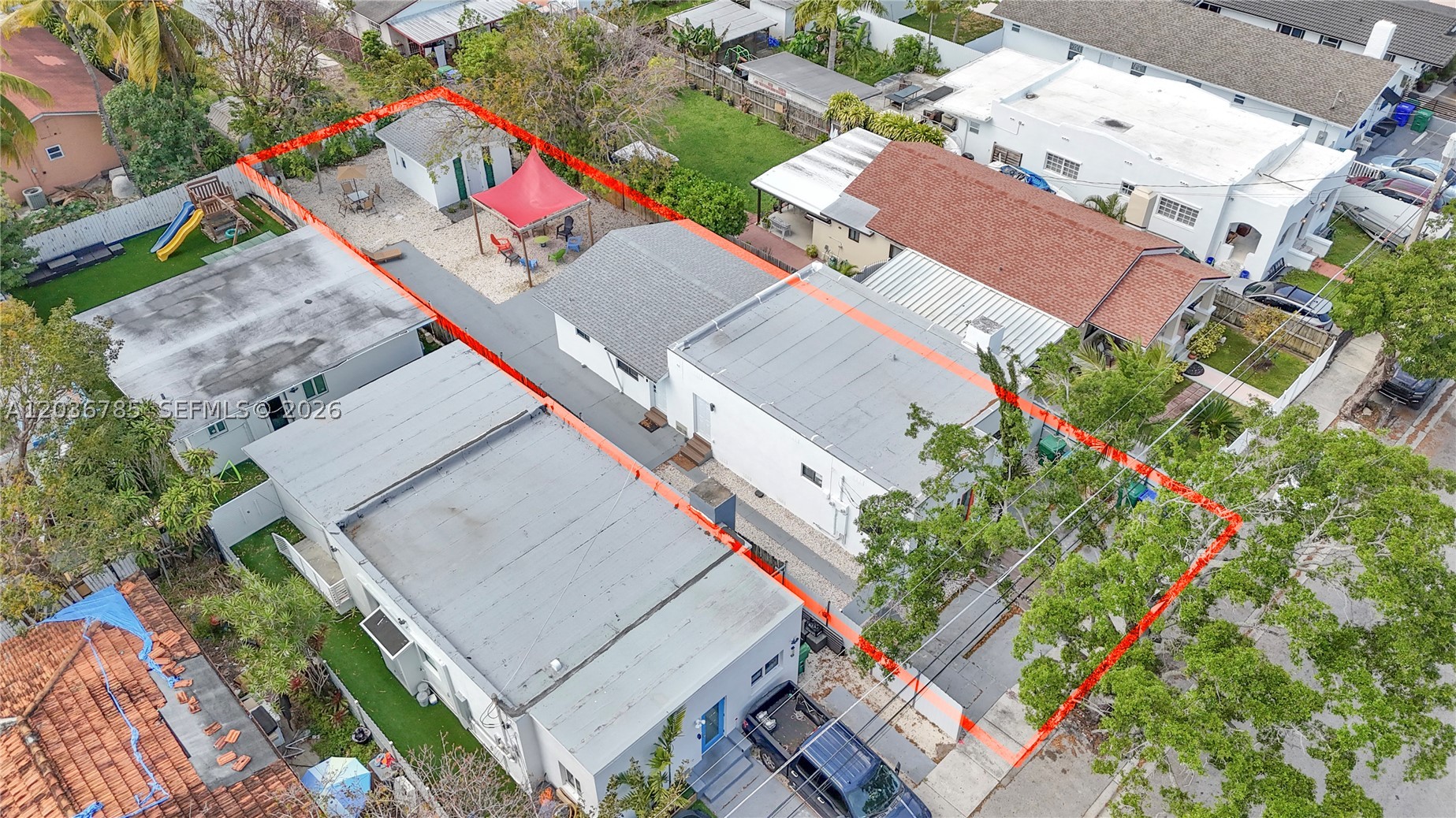 main property photo 31