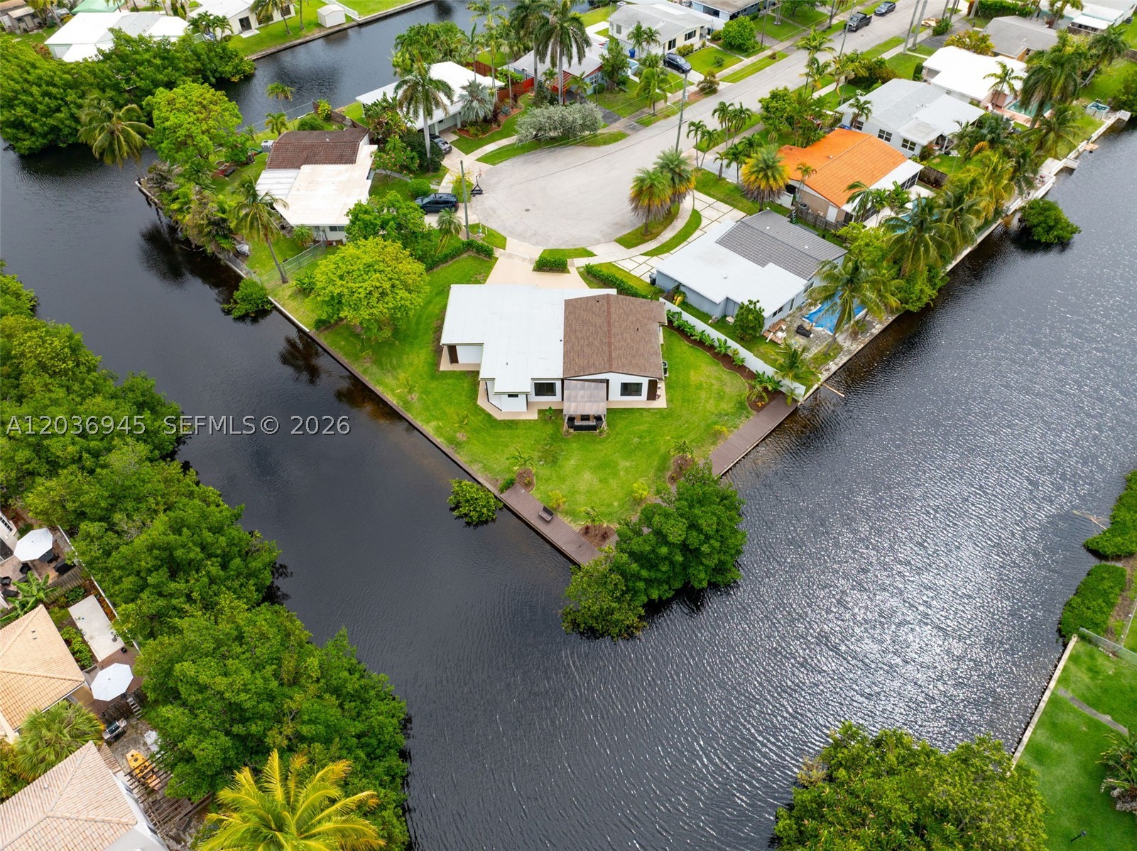 main property photo 45