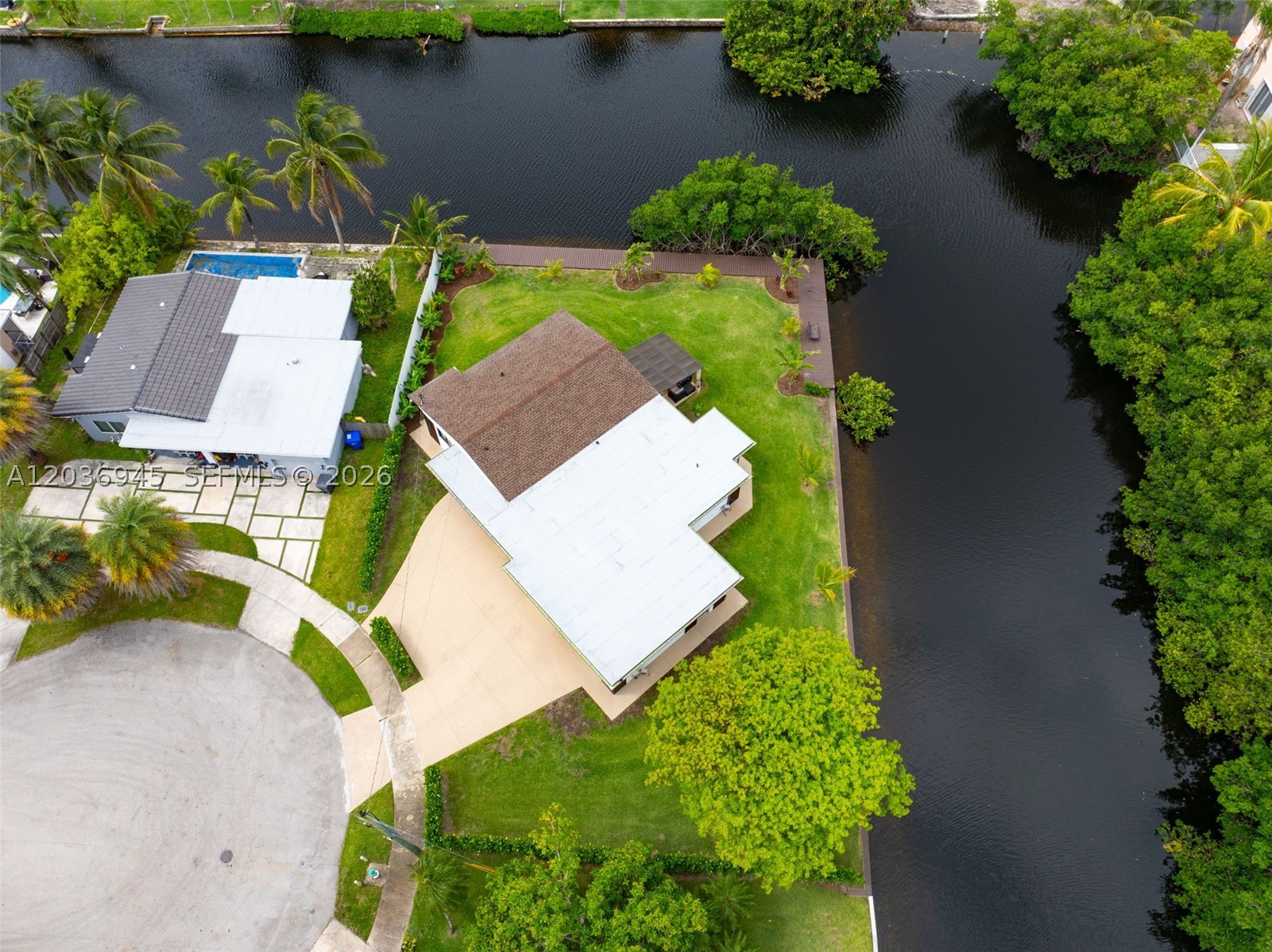 main property photo 49