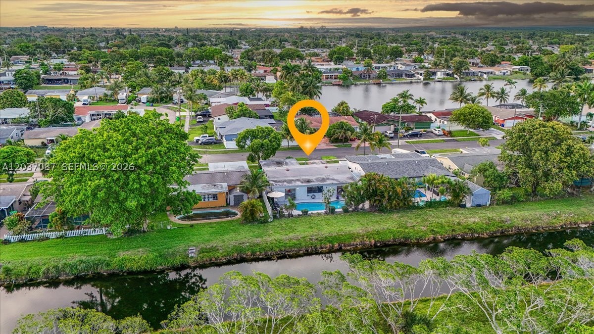 main property photo 39