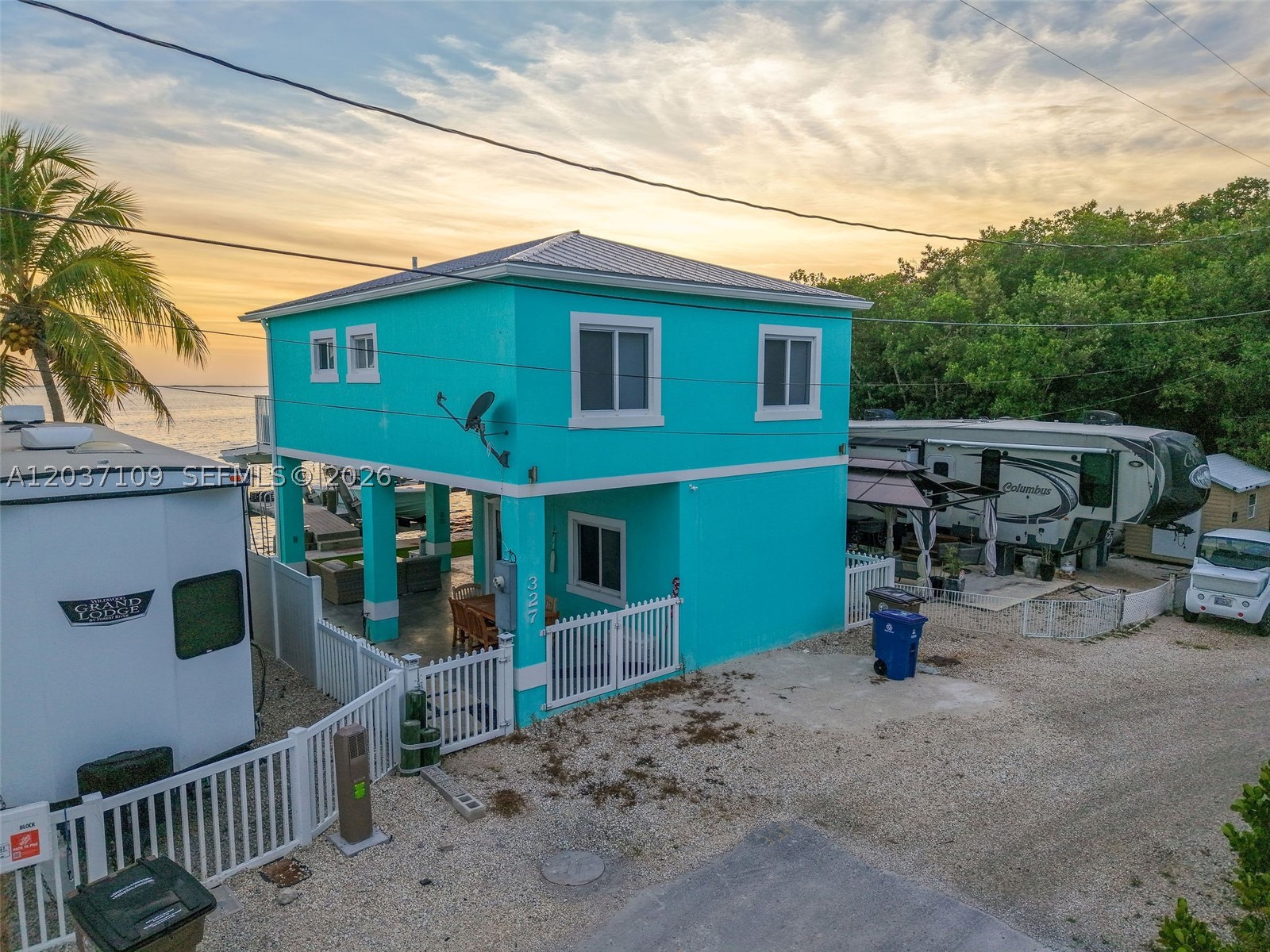 main property photo 9