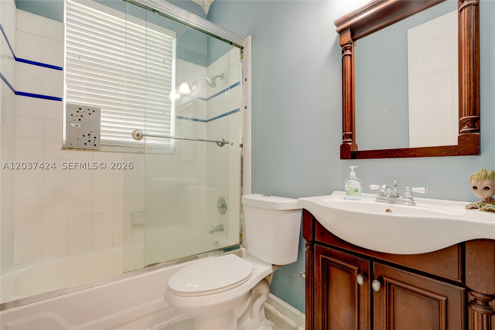 main property photo 76