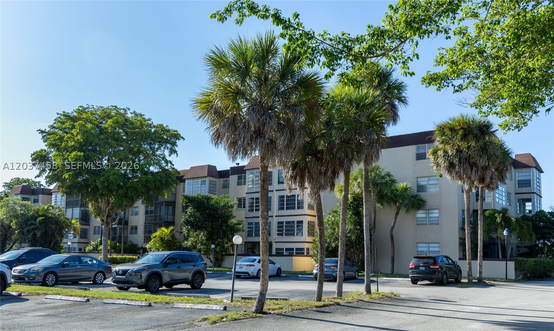 main property photo 18