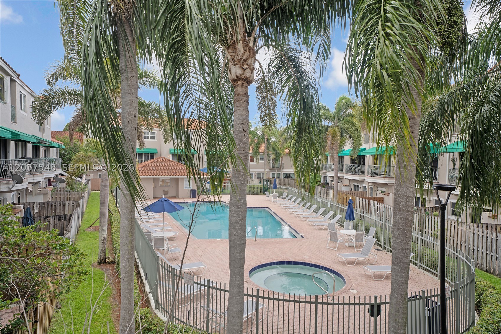main property photo 12
