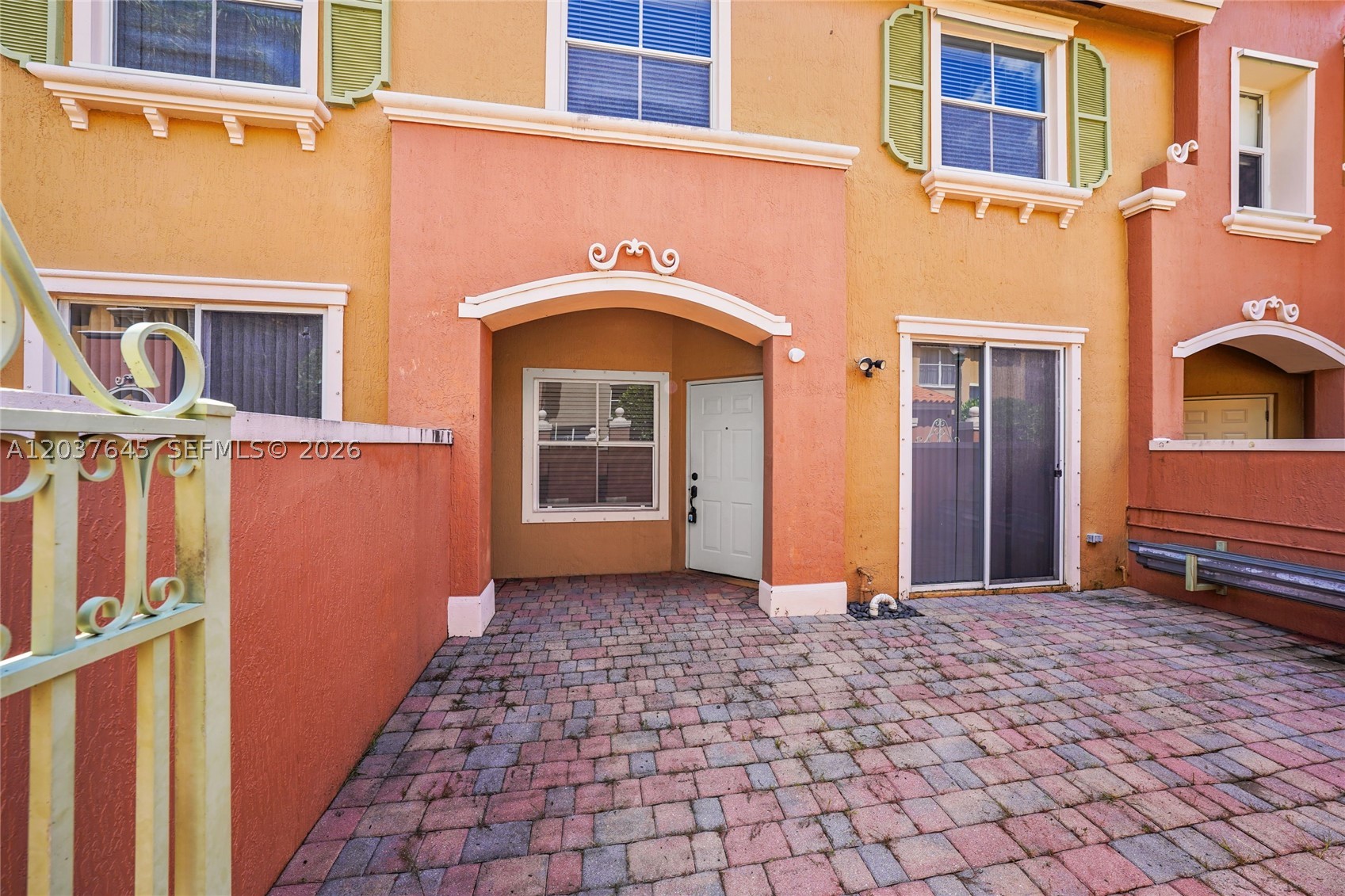 main property photo 37