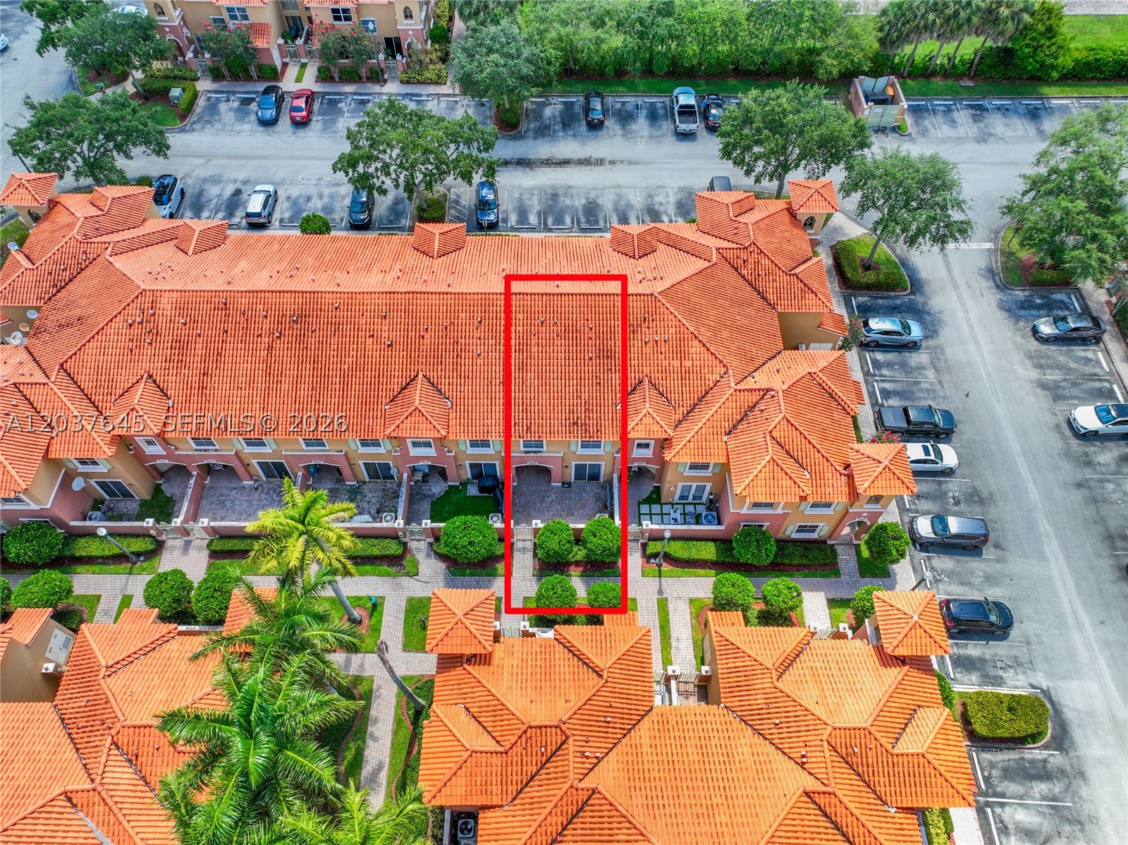 main property photo 40