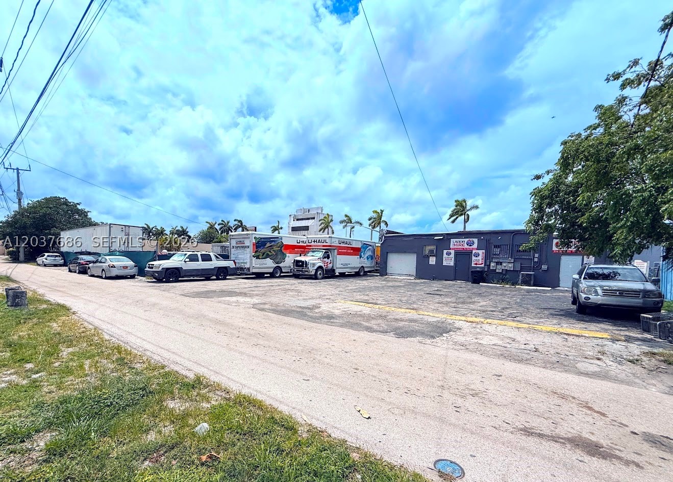 main property photo 11