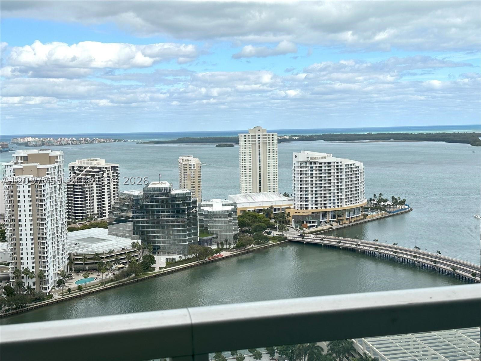 property viewer photo 6