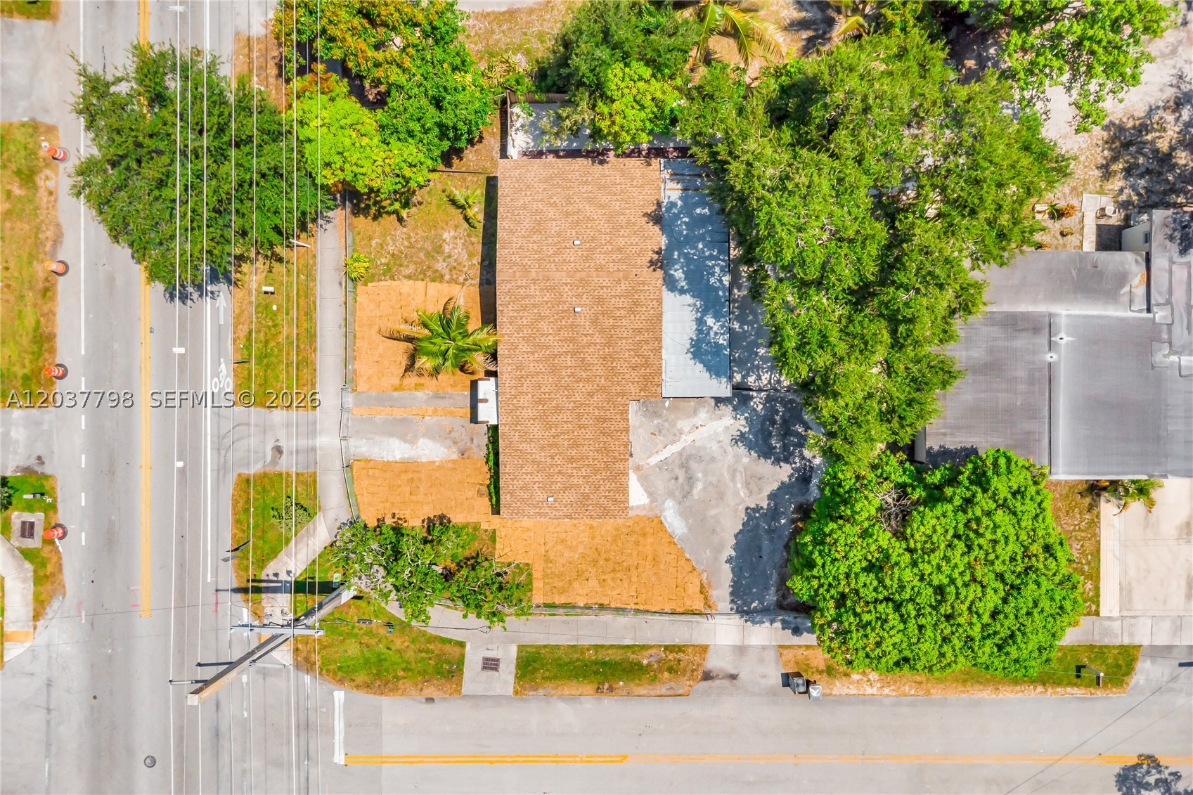 main property photo 46