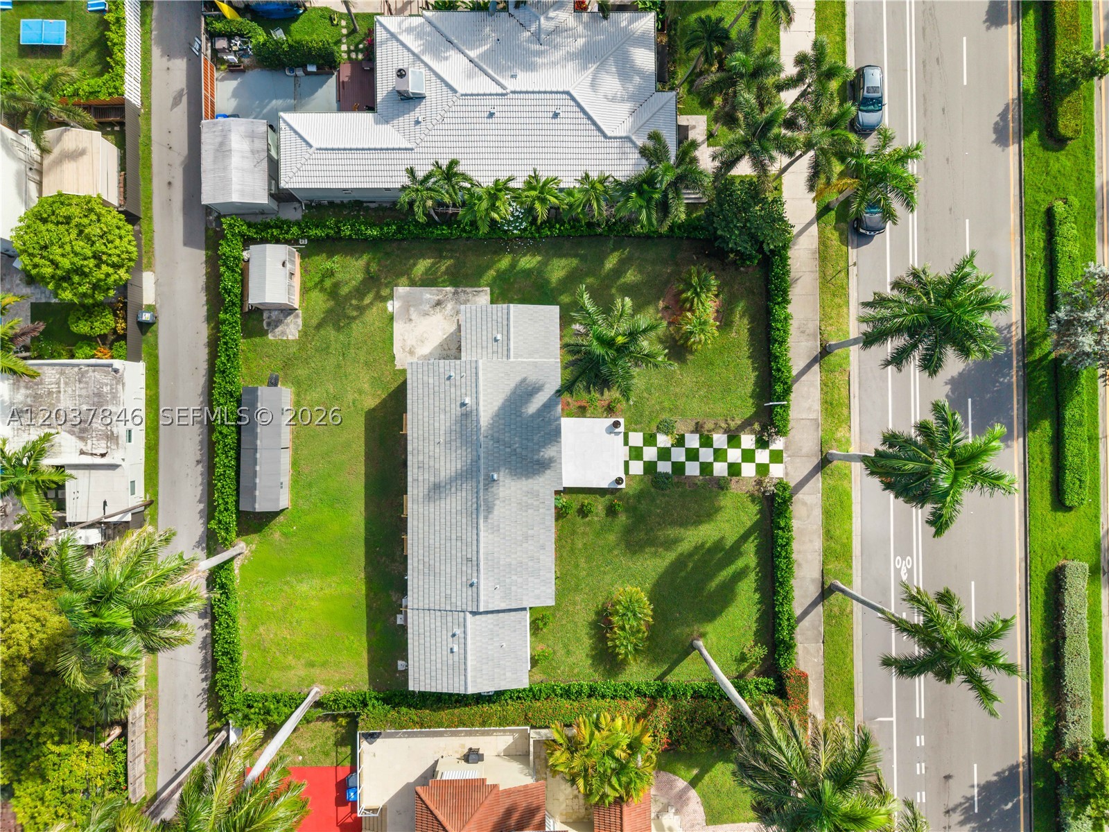main property photo 39