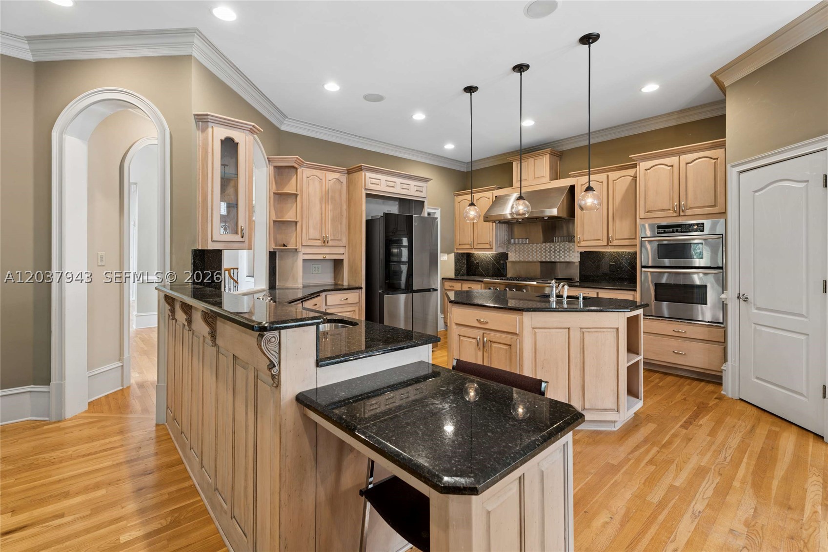 main property photo 12
