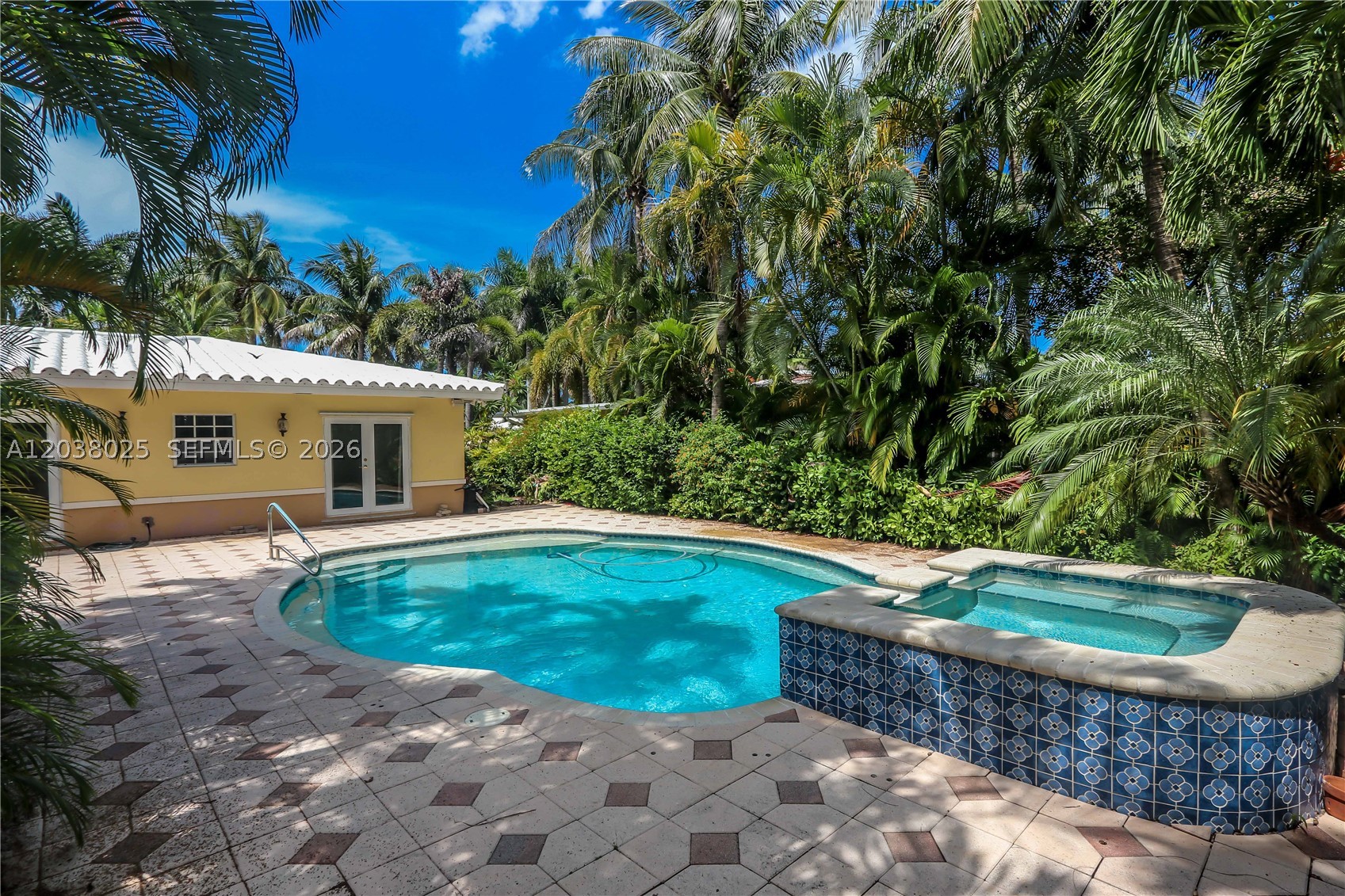 main property photo 32