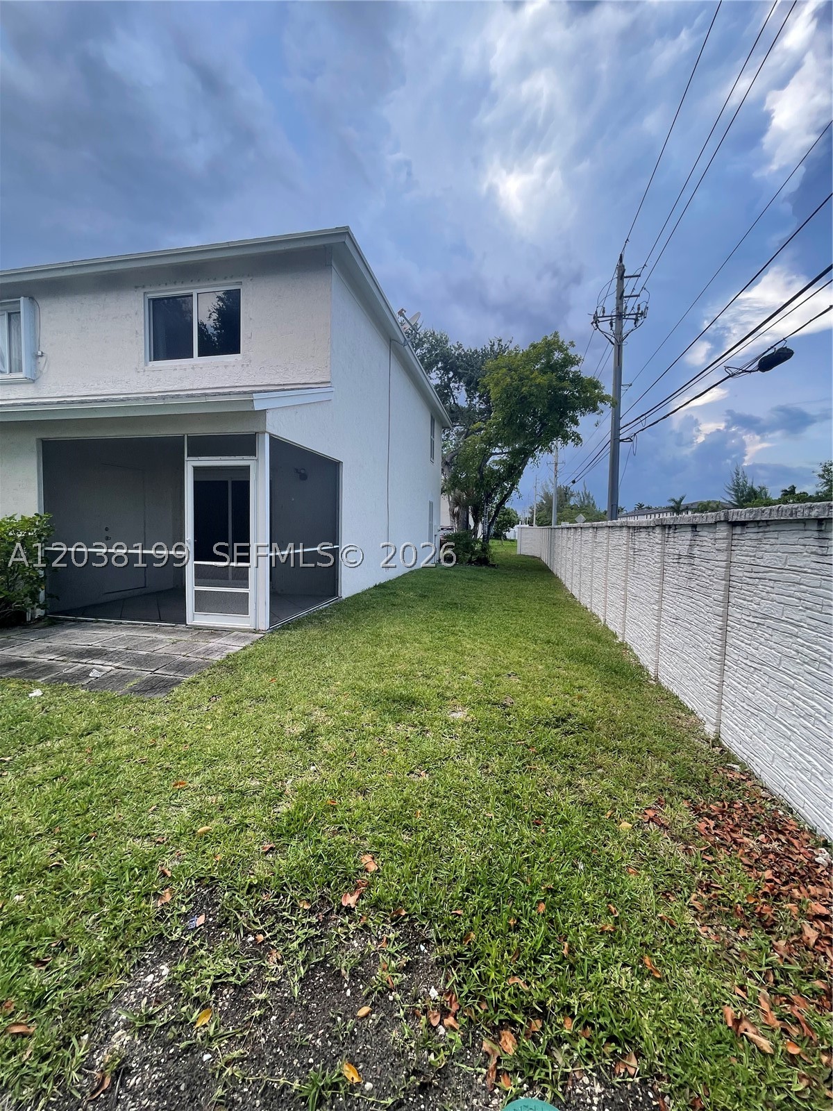 main property photo 14