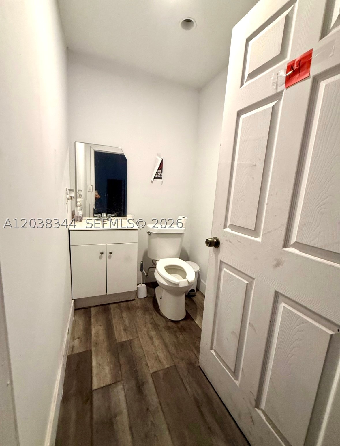 main property photo 11