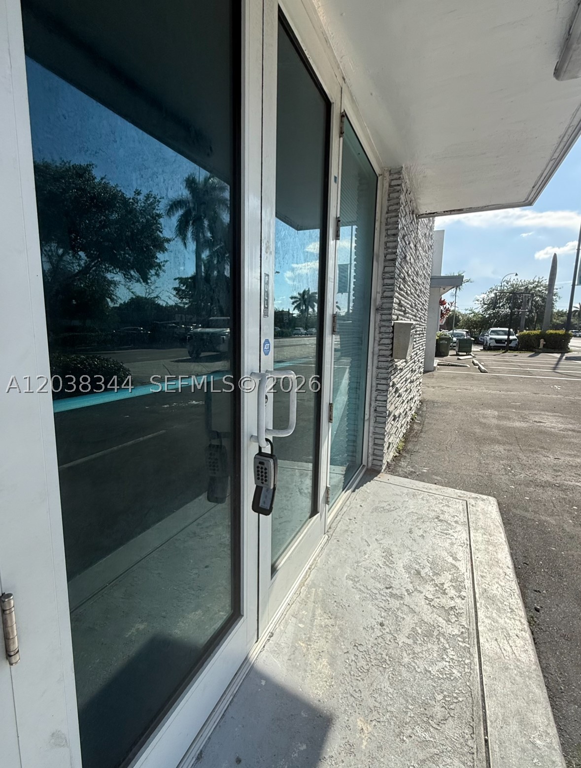 main property photo 23