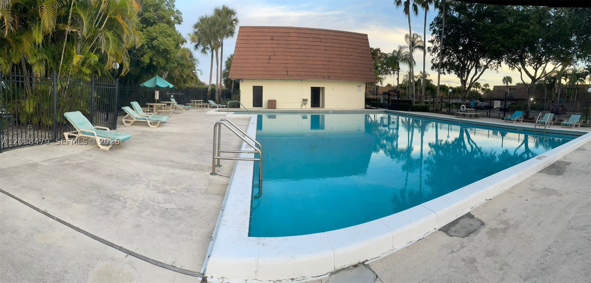 main property photo 43
