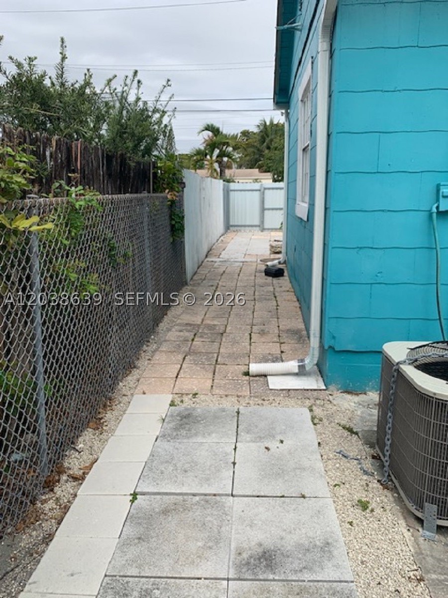 main property photo 39
