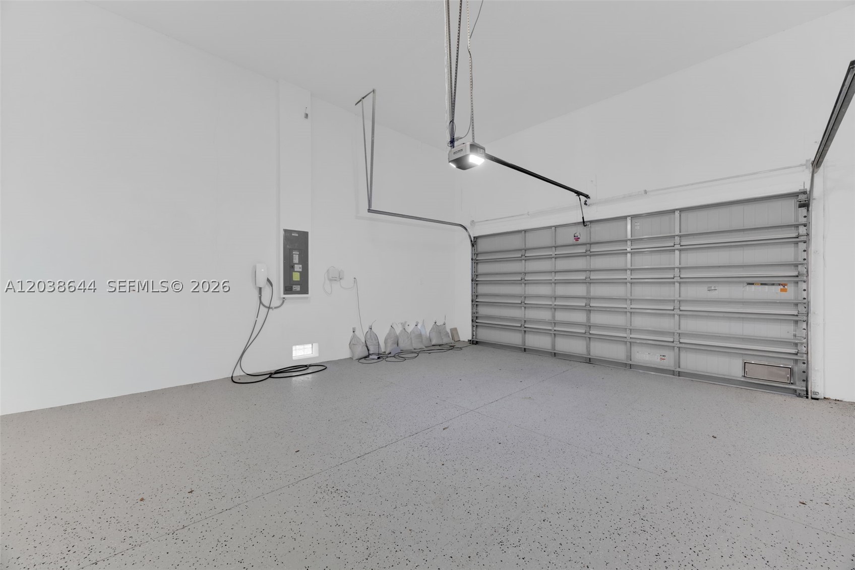 main property photo 59