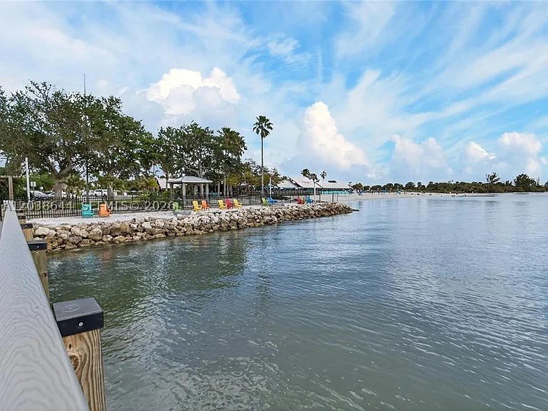 main property photo 70