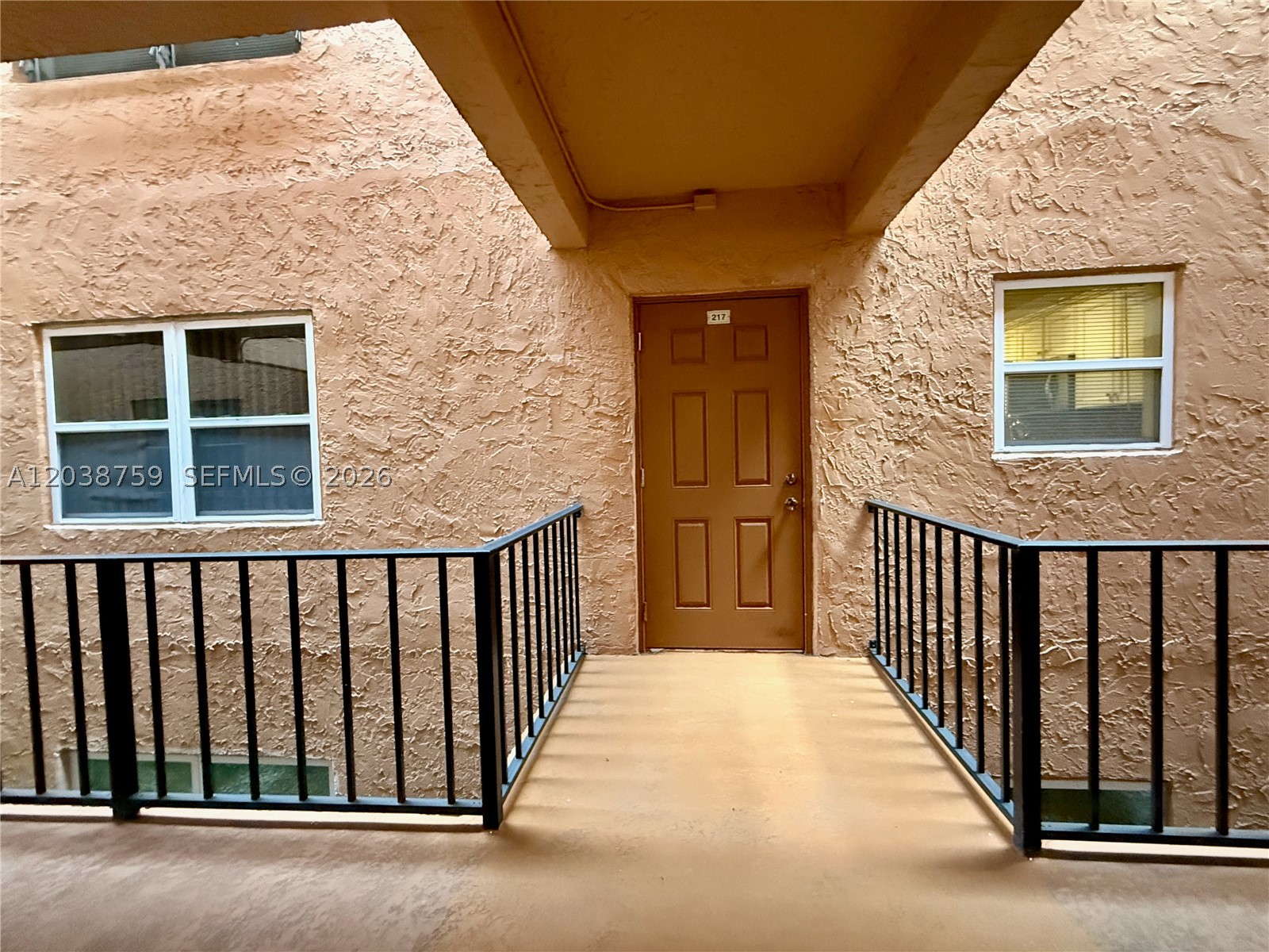 main property photo 16
