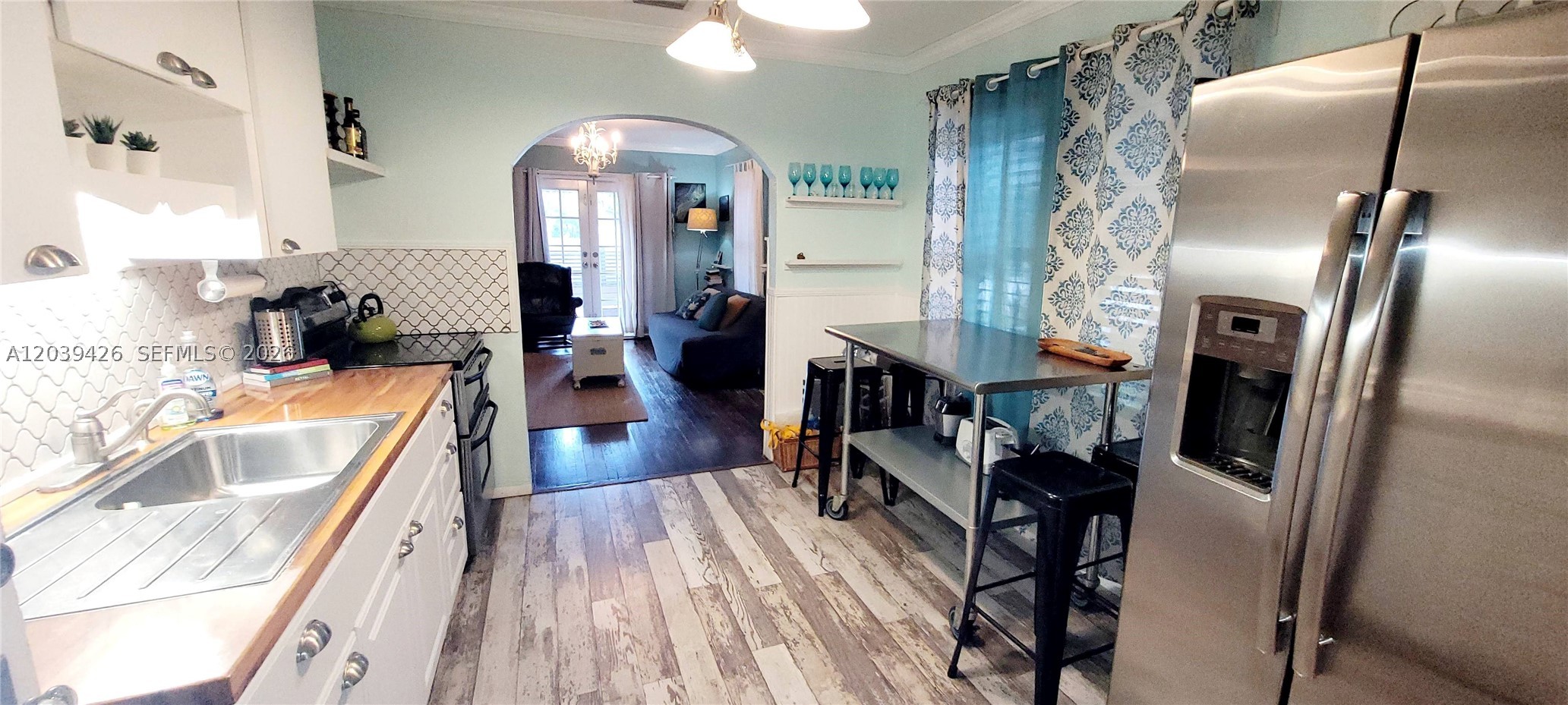 main property photo 10