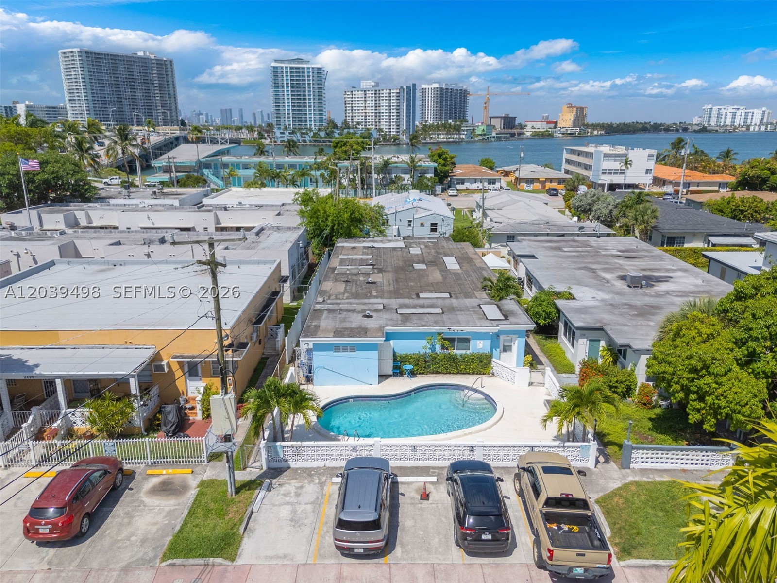 main property photo 27