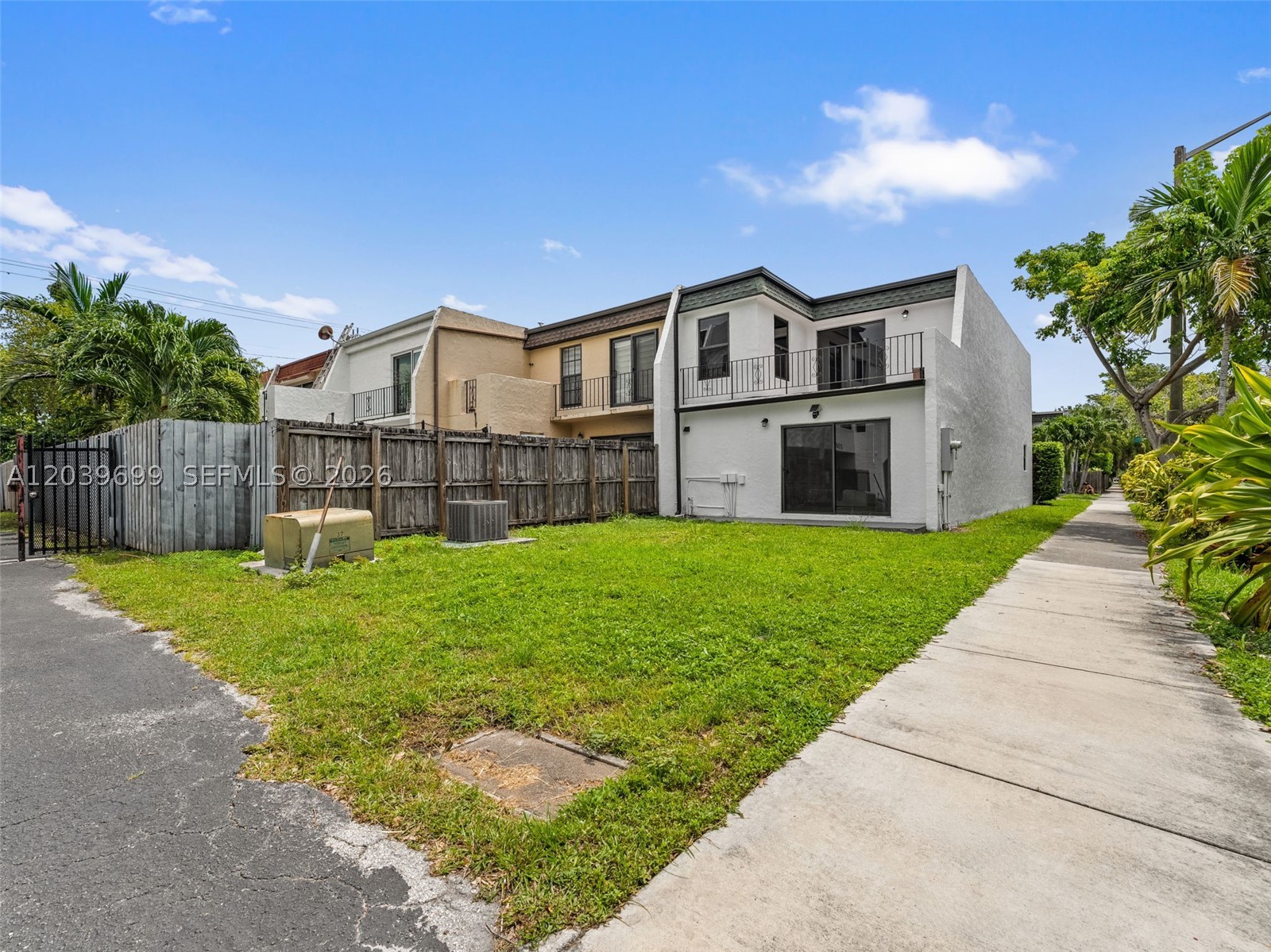 main property photo 31