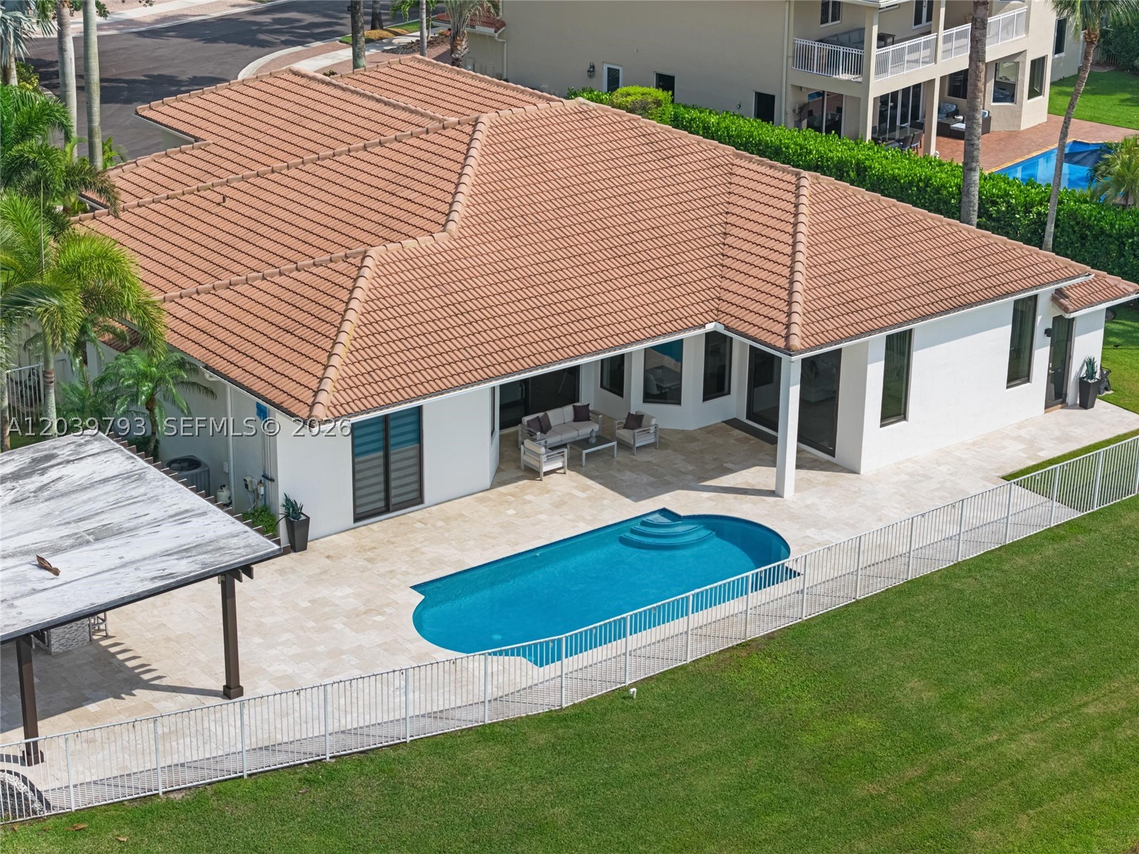 main property photo 54